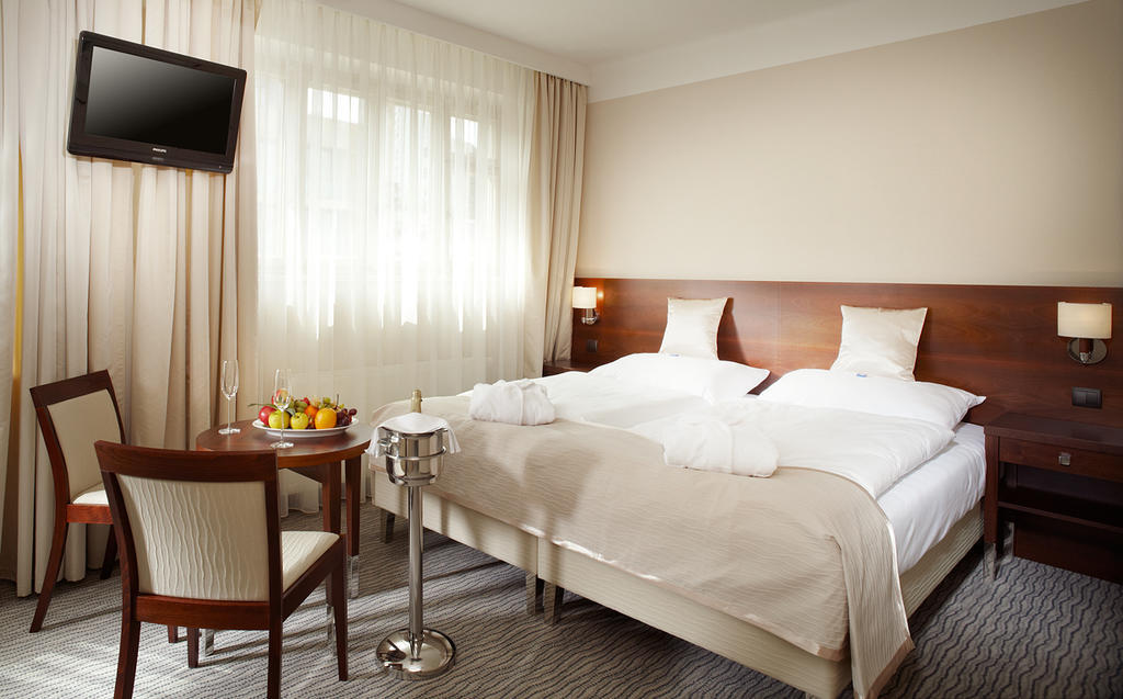 Alexandria Spa & Wellness Hotel Luhačovice Quarto foto
